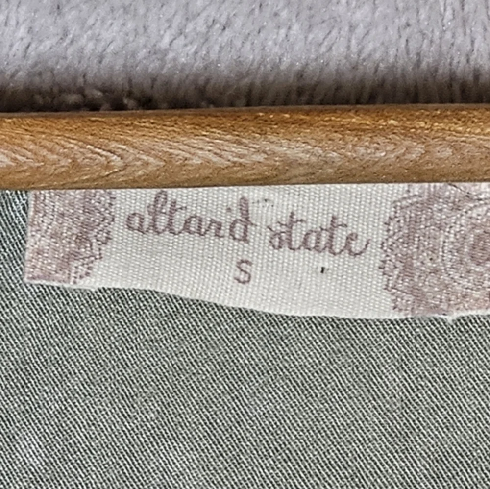 Altard State Woman's Cold Shoulder‎ Dress Size S Embroidered Design With Ribbon. - Picture 10 of 12